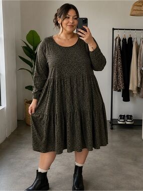 Plus Size Olive Green Tiered Long Sleeve Dress